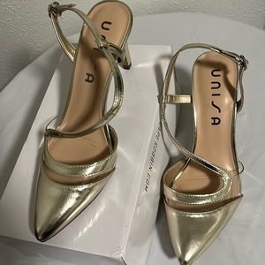 Like new unisa gold heels